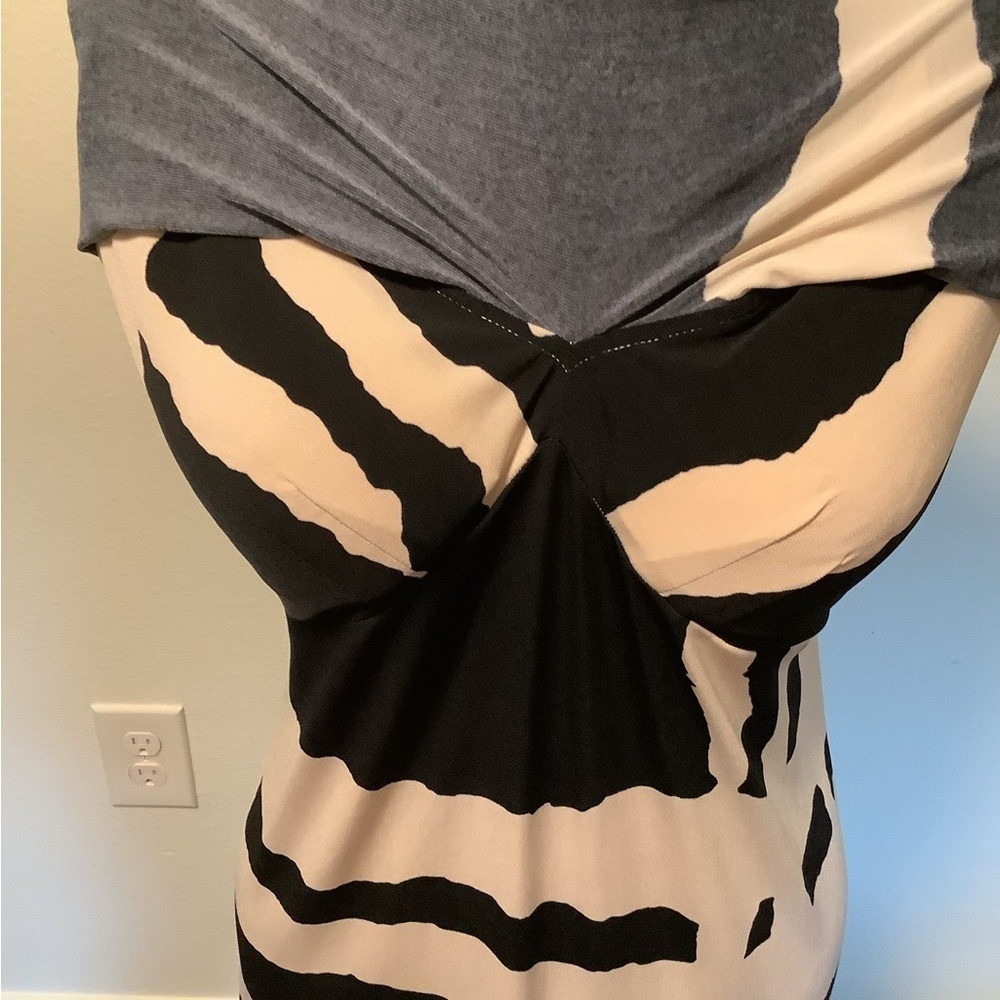 Abstract Print Maxi Dress Black Cream Layered Bodice Tie Back 837043 RN 58142 - Picture 7 of 12